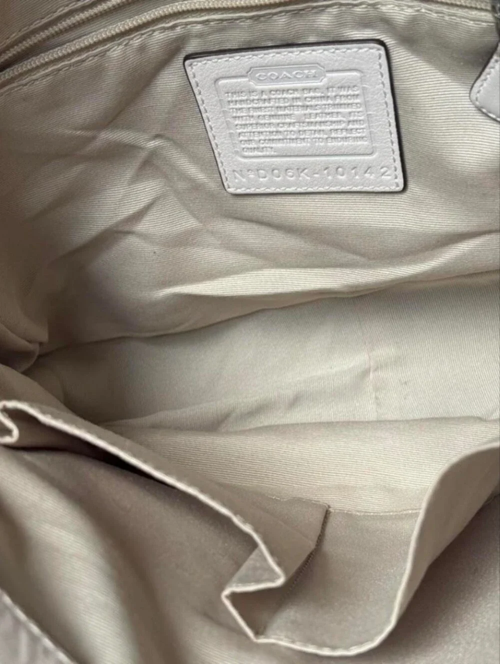 Coach Chelsea Optic Signature Ivory/Beige Shoulder Bag